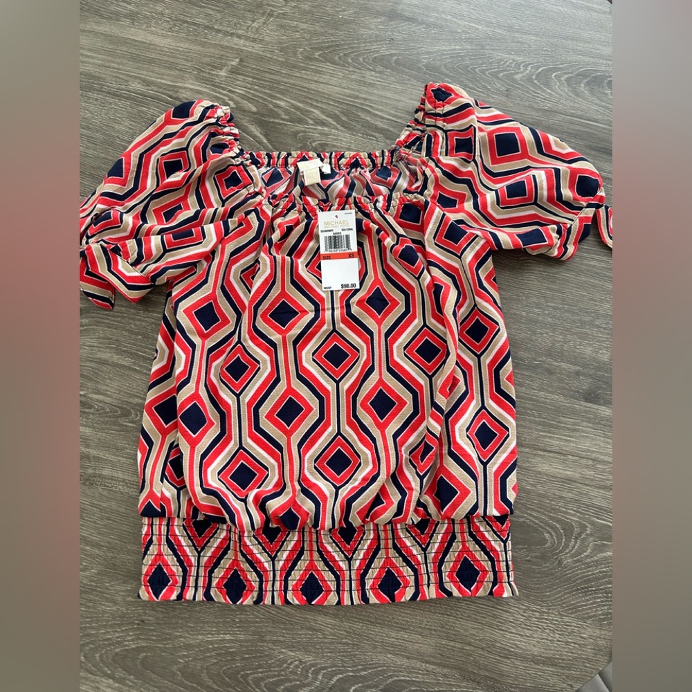 Michael Kors Sea Coral Top. Size XS. NEW